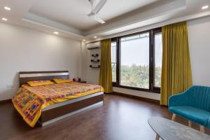 Spacious 2-Bedroom Apartment with Private Terrace, Central Delhi