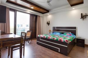 Spacious 2-Bedroom Apartment with Private Terrace, Central Delhi