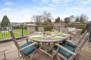 4 Bed in Killay oc-c28372