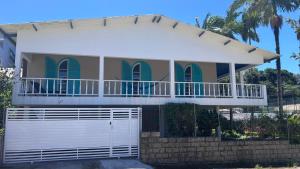 Casa Canasvieiras Florianópolis com piscina e mar