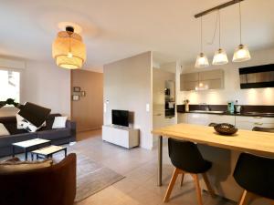 Appartement contemporain à Annecy, terrasse et animaux admis - FR-1-432-47