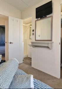 Sandy Toes & Salty Kisses, West Point