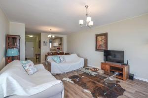 2 Bedroom beachfront apartment