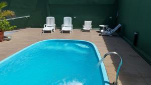 Casa a 200m da Praia com Piscina Privativa e Churrasqueira em Boraceia