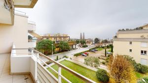 2-Bedroom, 2-Bathroom Apartment, Parking & Lake View - Pully - CD20-3F