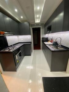 House in the heart of the city with a jacuzzi and parking