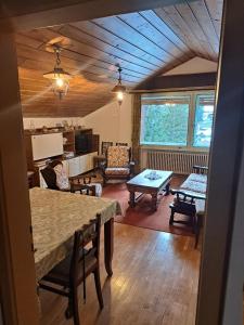 Luminoso e centralissimo attico, splendida vista panoramica sulle Dolomiti e sulle piste olimpiche