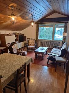 Luminoso e centralissimo attico, splendida vista panoramica sulle Dolomiti e sulle piste olimpiche