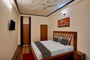 Collection O Trihans Mantion Hotel