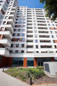 Urban Chic - 2 Bedrooms - Rondo ONZ - Luxury Warsaw Stays - Pereca street