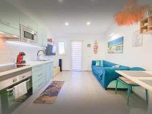 White House - Clasto