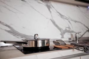 Bright flat with balcony in Corso Vercelli area