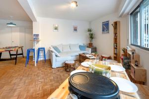 Apartment with 3 bedrooms in Marseille