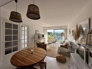 HYESER - Appartement pour 4 personnes sur le port dHyères