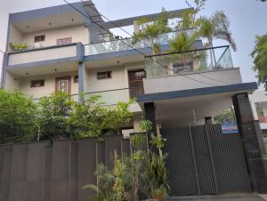 The Agra Lux- Elite Villa