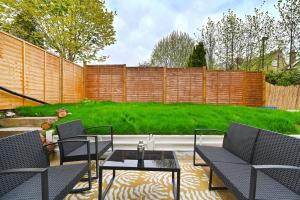 South Croydon, garden maisonette, free parking, Gatwick accessible