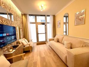 Apartment 4* - 85 sqm - Grenelle - 8p