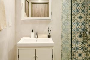 The Title Residencies By Alina