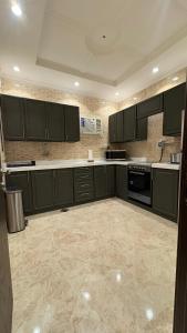 Elegant 2-Bedroom Apartment in Batha Quraish