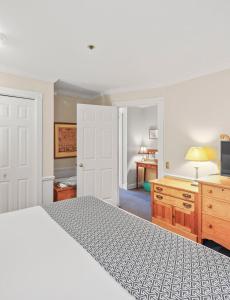 109 Water Street Inn