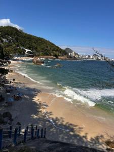 Casa no Vidigal, janela para o mar Favela experiencia de morador