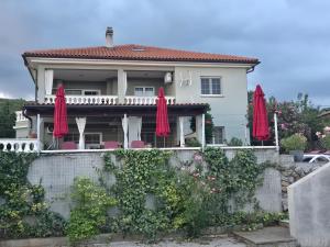 Apartman Srdoč za 8 osoba s bazenom