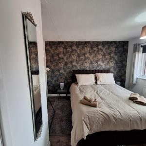 Free Parking, comfortable, stylish house, Greater London & Kent Gateway