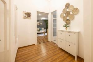 Cozy Quentin Apartment near Danube River