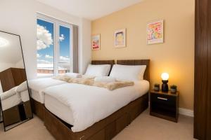 City Townhouse - Sleeps 14 - Free Parking
