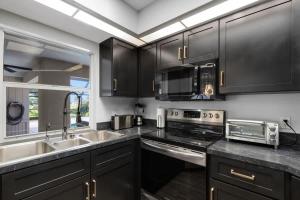 Boca Grande Getaway 4BR 2BA Golf Couse HEATED POOL