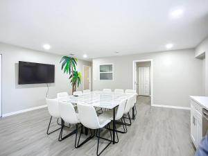 The Grand Gathering House 12BR 6BA