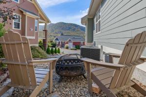 Byrd Bungalow Villa - EPIC Views - Discover Luxury