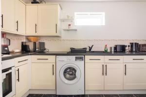Charming Cosy Coach House in Fishponds Bristol