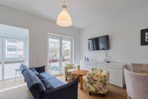 Lovely Sá - By Y Concept