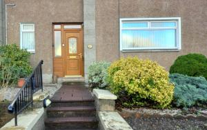 Stirling apartment - free parking