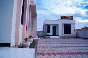 Giovanna Executive Lodge