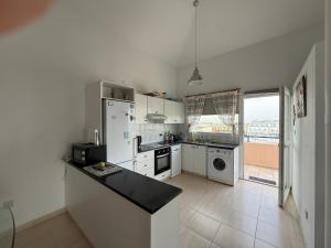 Central 3 Bedroom Apartment Pafia 2
