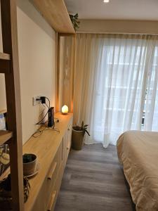 Check and Home - Alsina - 2 Huéspedes con Balcón y Vista al Mar