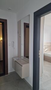 neues Luxus-Apartment mit Meerblick und Balkon