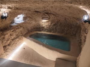 Casas de Micaela-Ático con Terraza o Cueva con Piscina