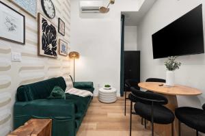 Casa Hotels McCaul- Modern Baldwin Village Suite