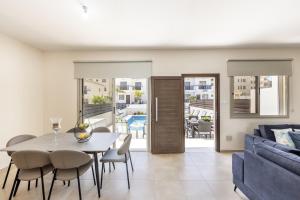 SunnyVillas 3BR House Private Pool POLY