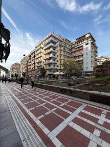 Ladadika Pearl Suite