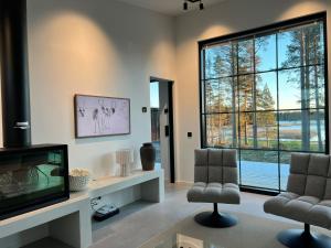 New Luxury Villa by the Sea with Panoramic Views