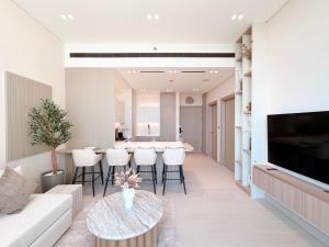 Stunning Luxury Apt Private Pool Binghatti Phantom