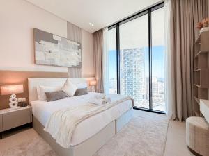 Stunning Luxury Apt Private Pool Binghatti Phantom