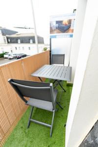 Duplex pour famille 4 Personnes, Plage 100m, TV 4K