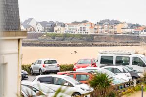 Duplex pour famille 4 Personnes, Plage 100m, TV 4K