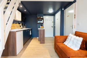 Duplex pour famille 4 Personnes, Plage 100m, TV 4K