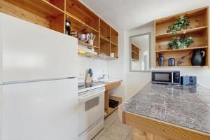 Fairway Villa 2411 - 30 night minimum